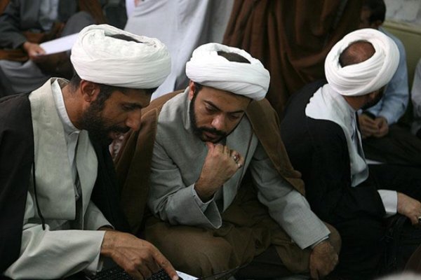 بسته فرهنگی تبلیغی «همراه مبلغان» عرضه شد