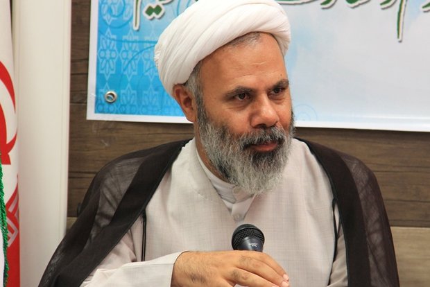 زیارت امام حسین هم‌دردی با مظلوم و مخالفت با ظالم است