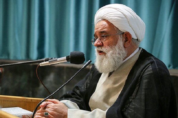 برکت مال در انفاق و صدقه دادن است