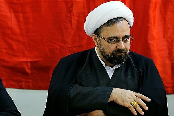 اربعین به شعار شیعه در دنیا تبدیل شده است/امام حسین(ع)؛ محور وحدت