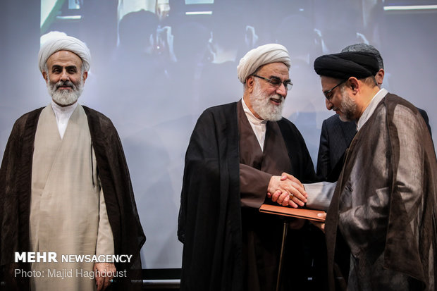 مراسم تودیع و معارفه روسای سازمان اوقاف و امورخیریه برگزار شد