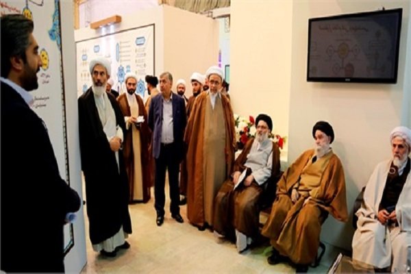 هفت سال فعالیت مسجدی در معرض نمایش