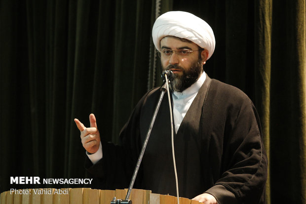 باید نهضت عملی امر به معروف ونهی ازمنکر مسئولین شکل بگیرد