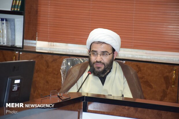 کانون مداحان کشور باید به اتحادیه مداحان تبدیل شود